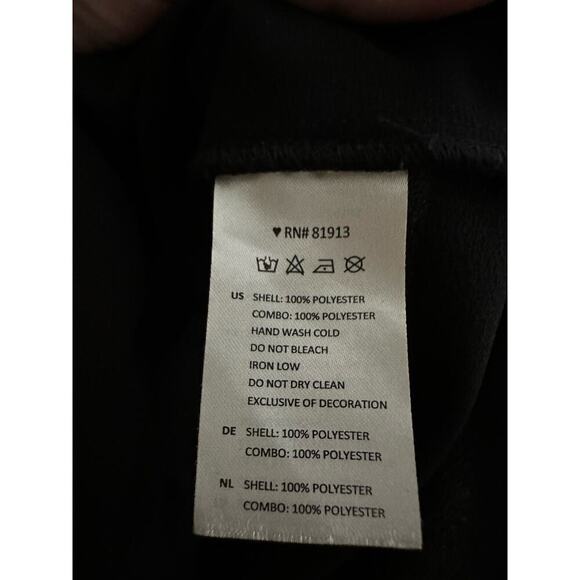 COOPER & ELLA Long Sleeve Crepe Faux Wrap V-Neck Alyssa Blouse Black - XS - Picture 4 of 5